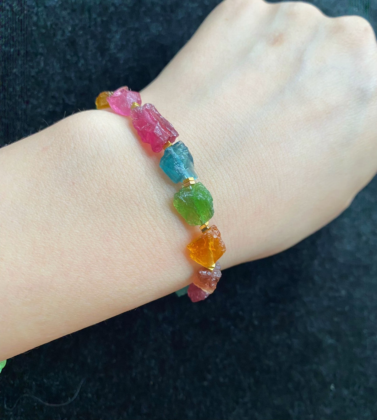 Natürliches Turmalin-Regenbogen-Armband