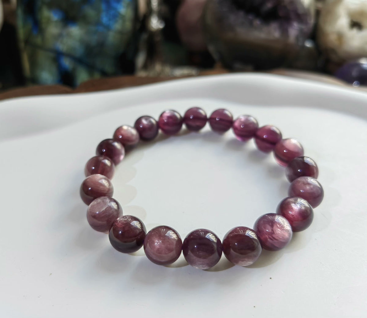Lila Großmutterkrist 10,5 mm Perlenarmband