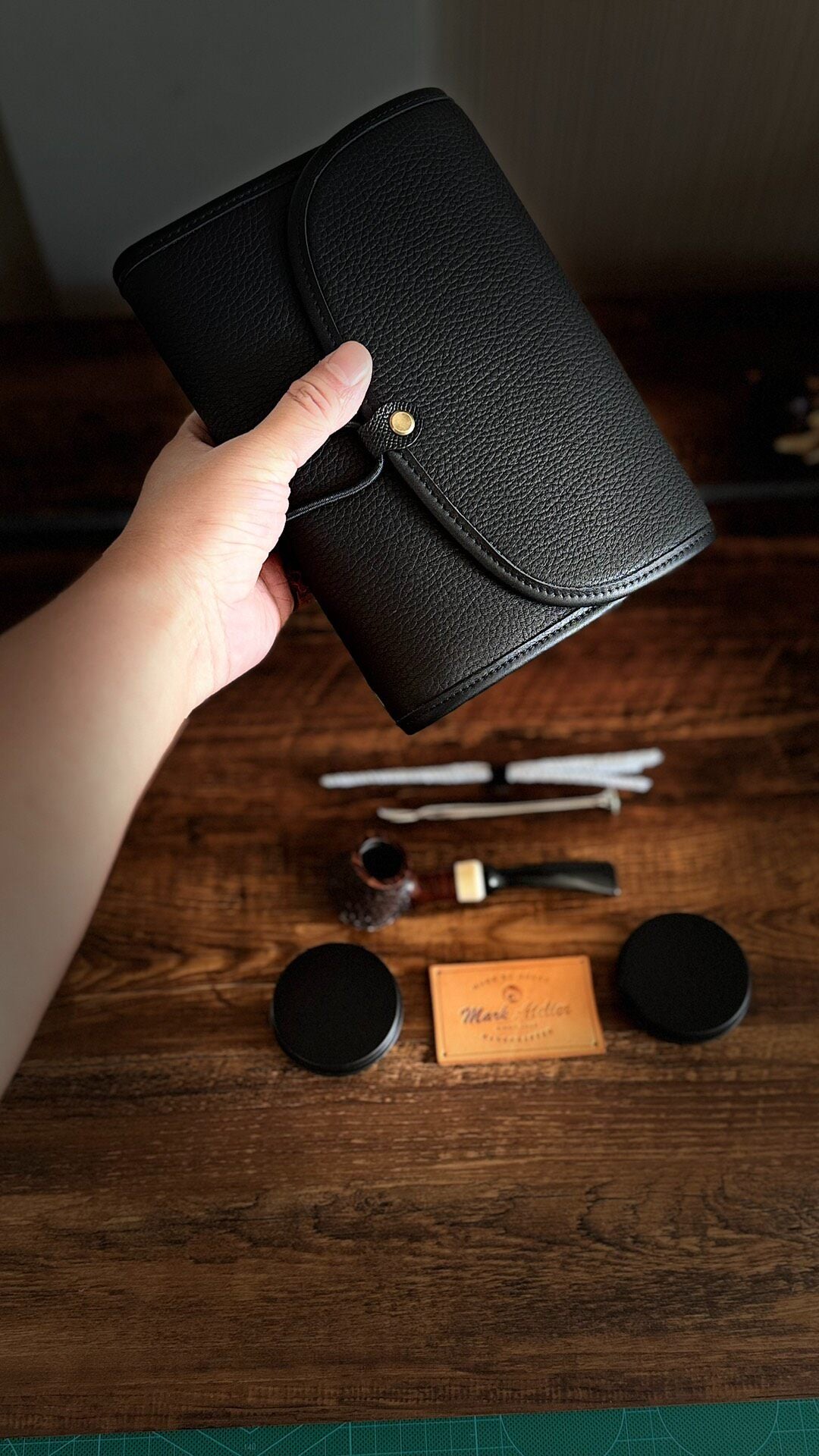 Leather Pipe Case with Olive Green Finish