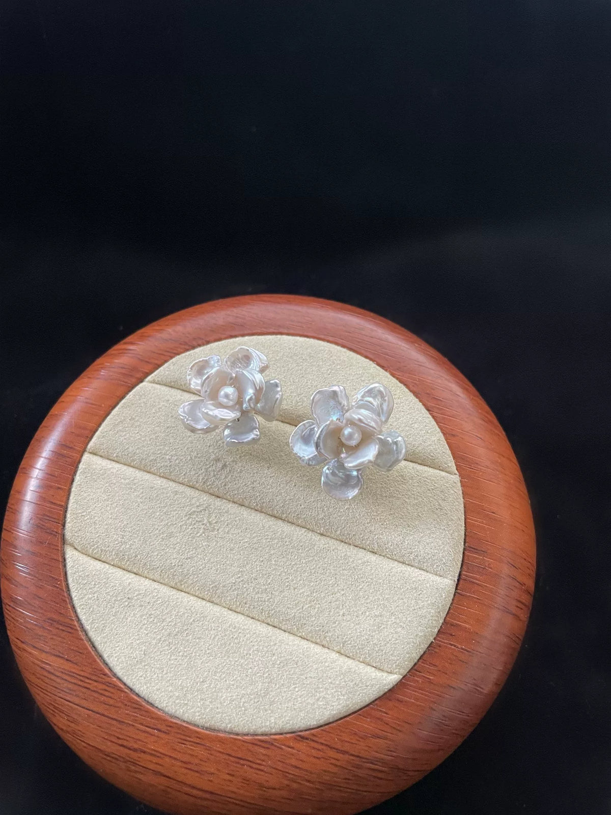 Pendientes de Botón Florales de Perla Natural Plata 925