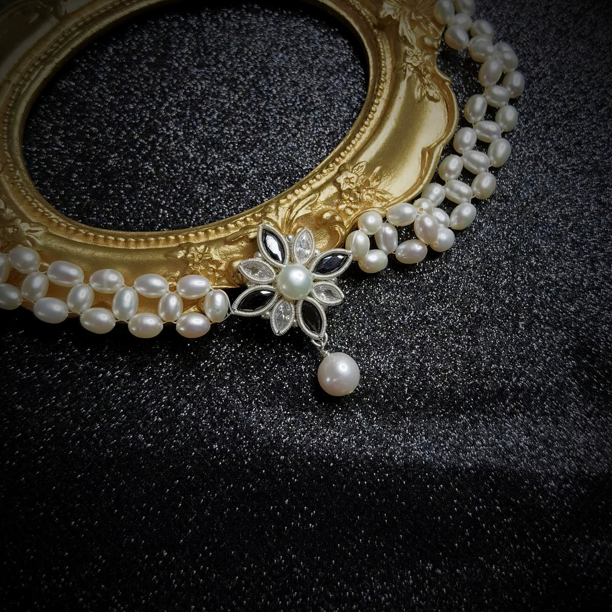 Collana con Perle e Onice Nera Wire Wrapped