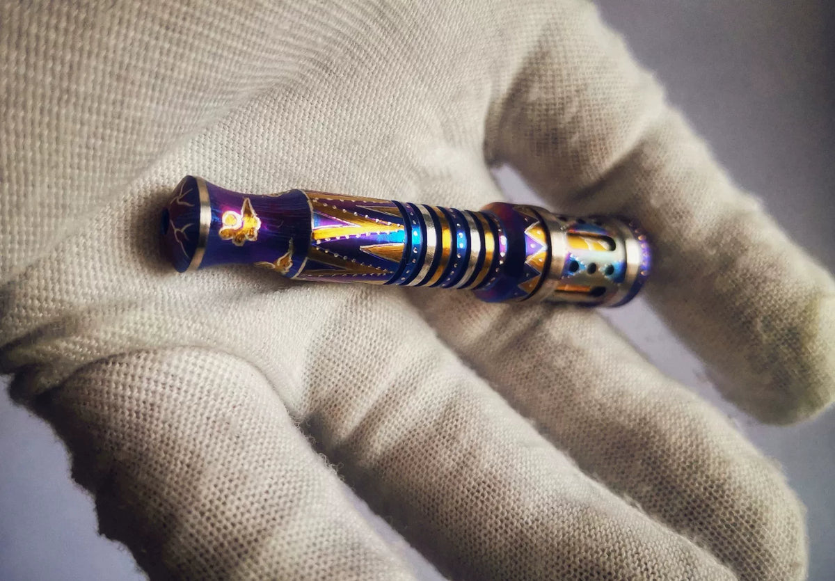 Återanvändbart cigarettfilter i titan