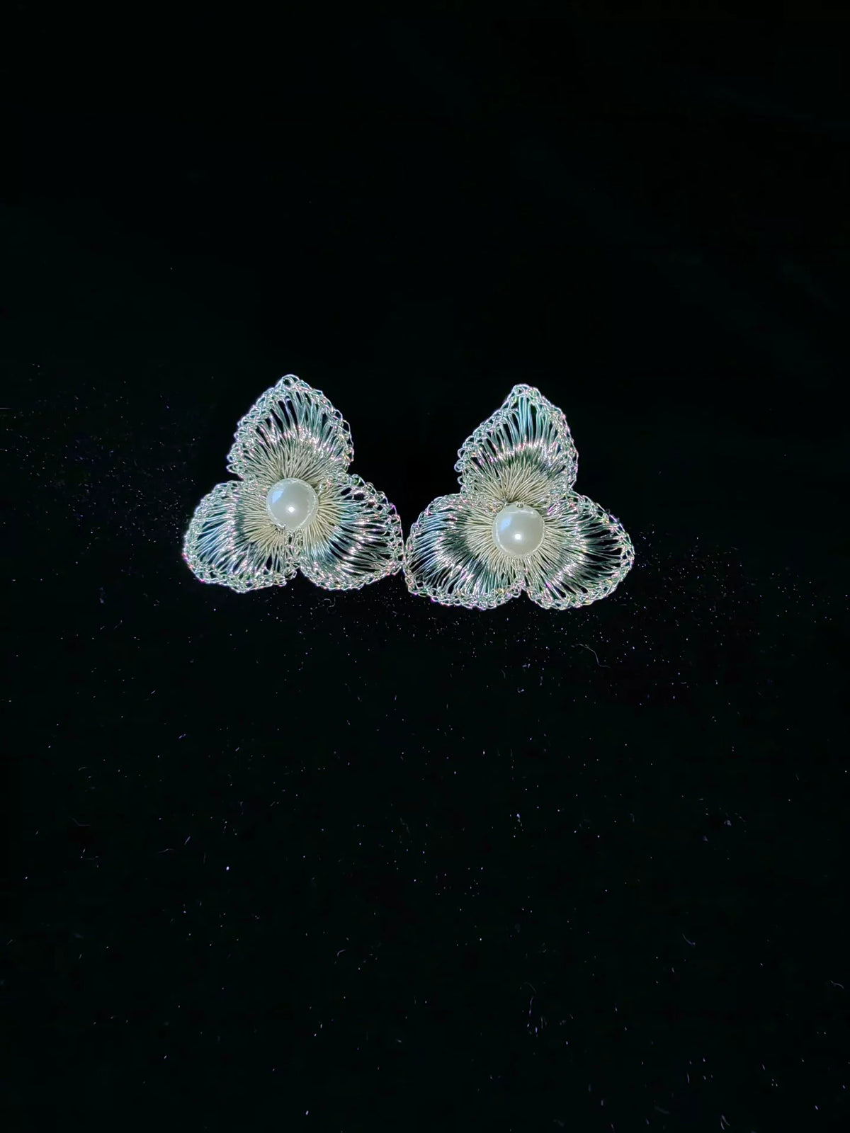 ハンドメイド シルバーワイヤークロシェ パールフラワーピアス