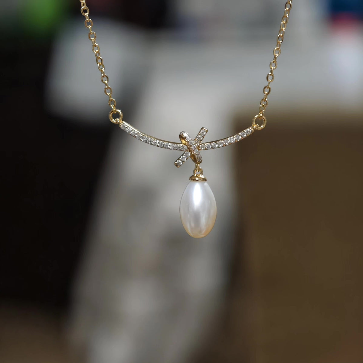 Natural Pearl Smile Knot Necklace