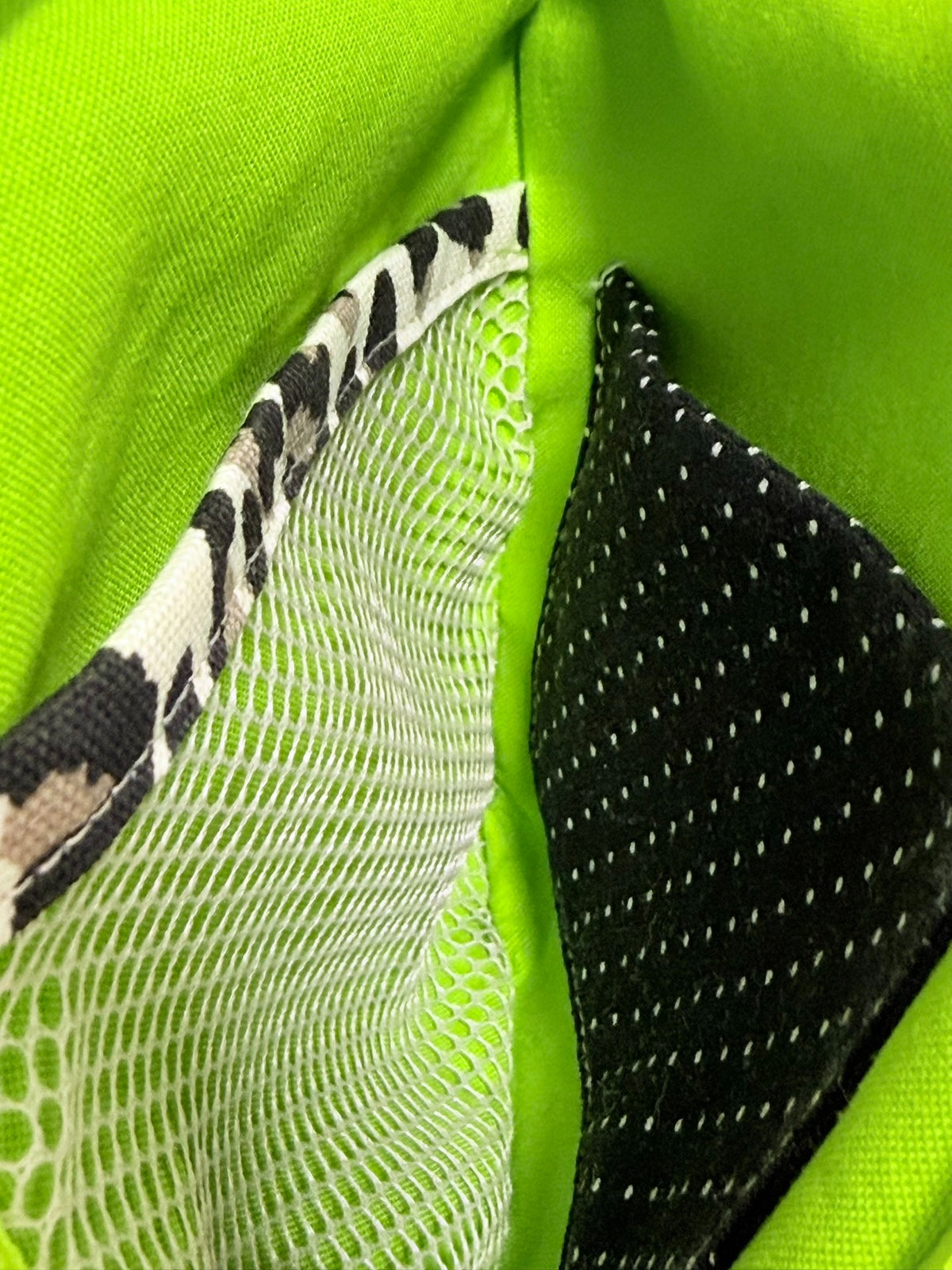 1049803193922 - Image 2