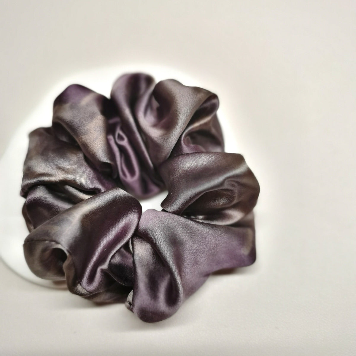 Pure Silk Gradient Night Purple Scrunchie