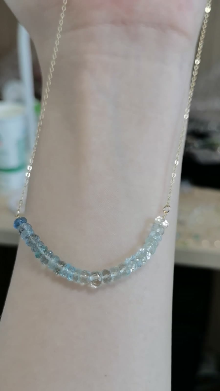 Natürliche Aquamarin-Perlenkette goldgefüllt