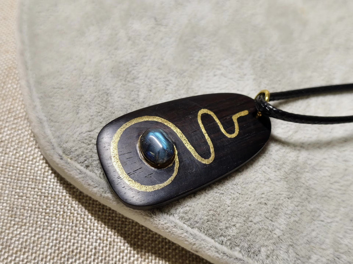 Ebony Inlaid Labradorite Eye Pendant