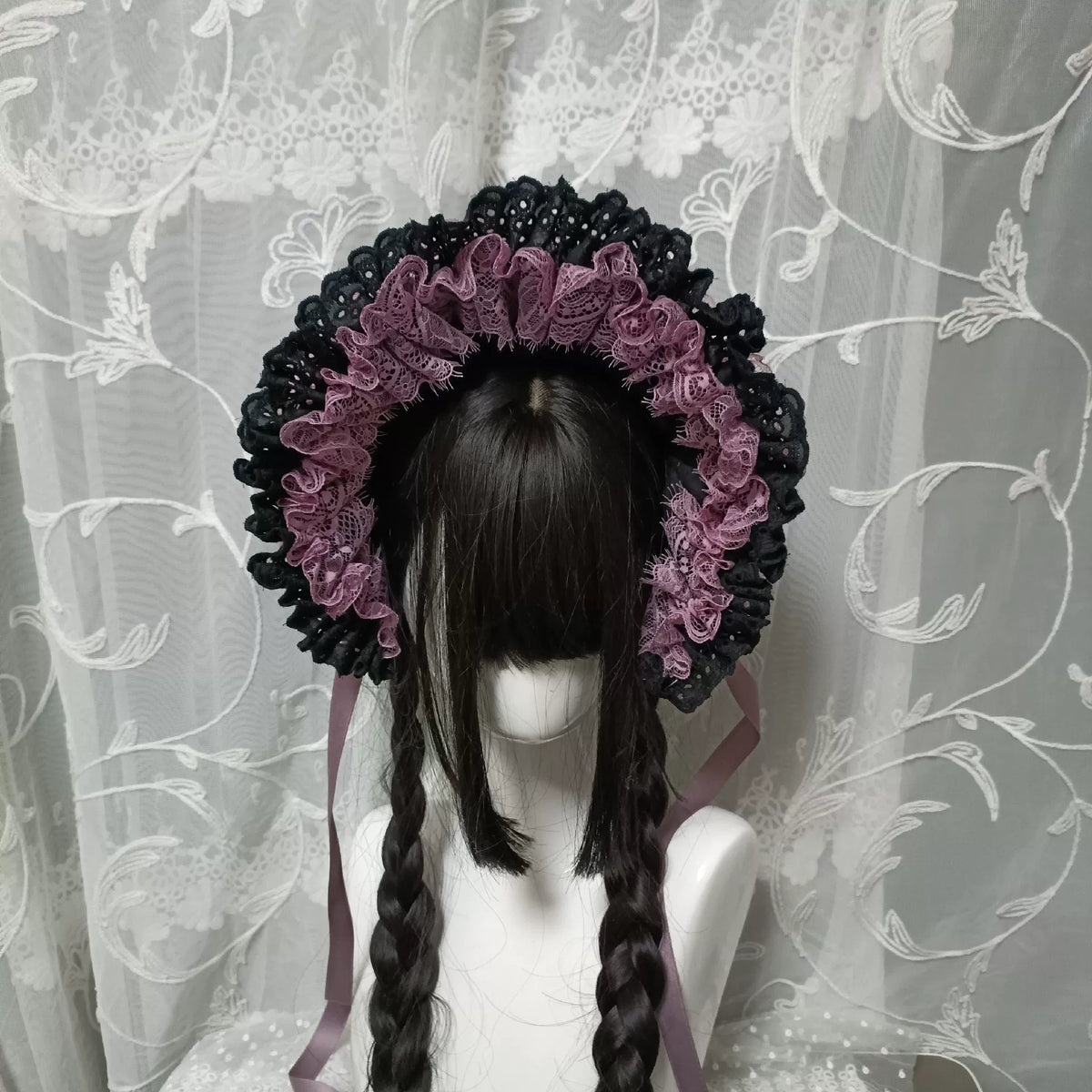 Diadema y gorro de encaje ciruela y negro