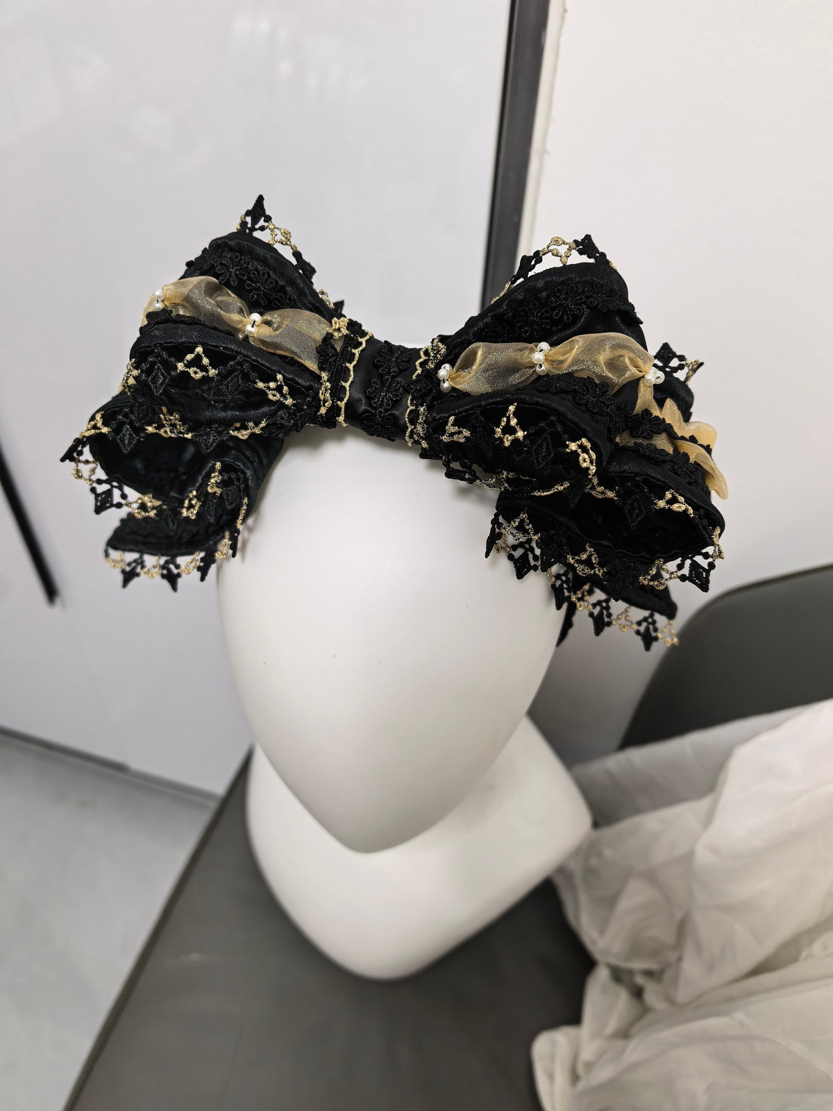 Lazo para el pelo Gothic Lolita negro y dorado
