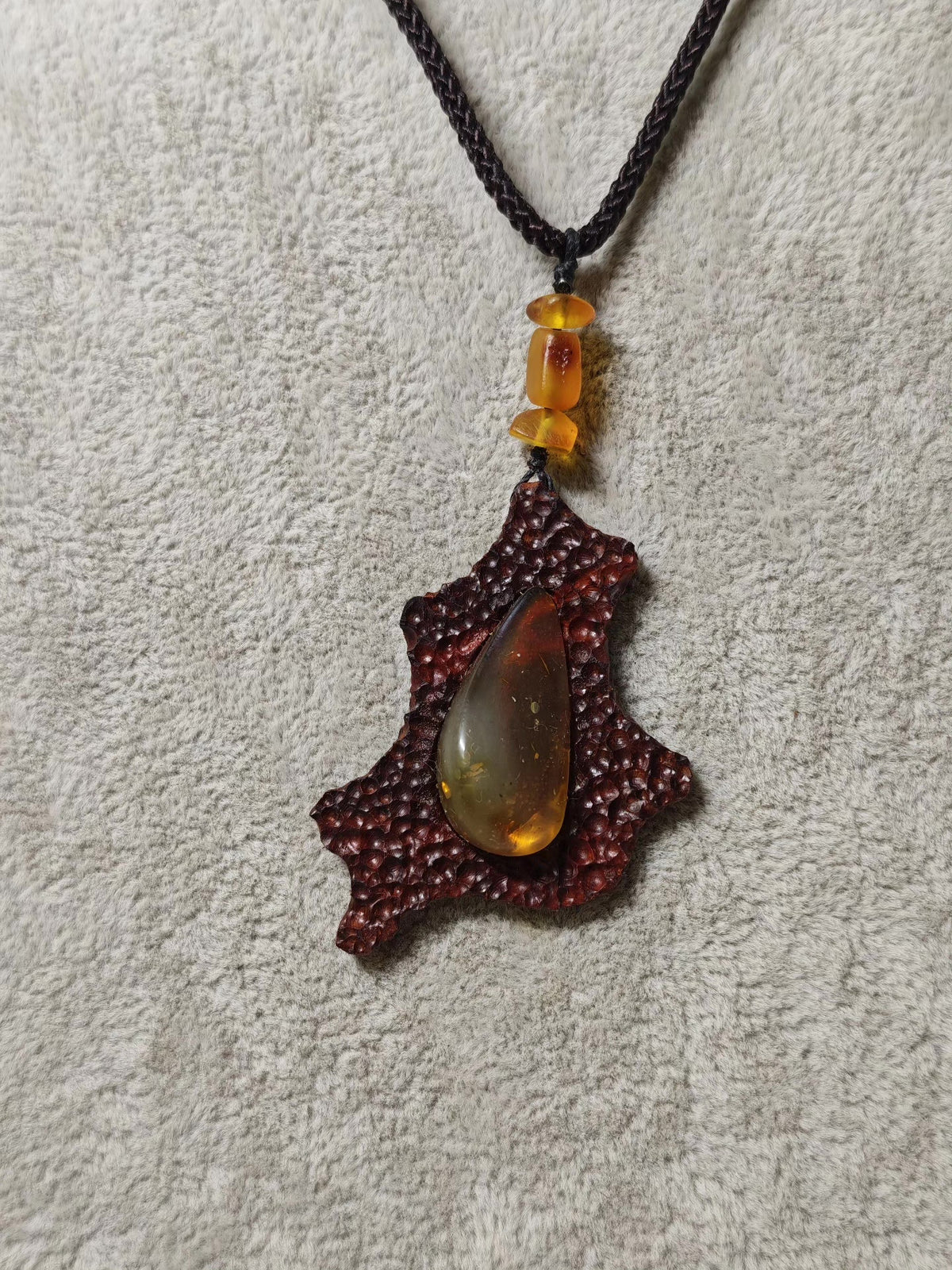 Red Sandalwood Blue Amber Pendant Necklace
