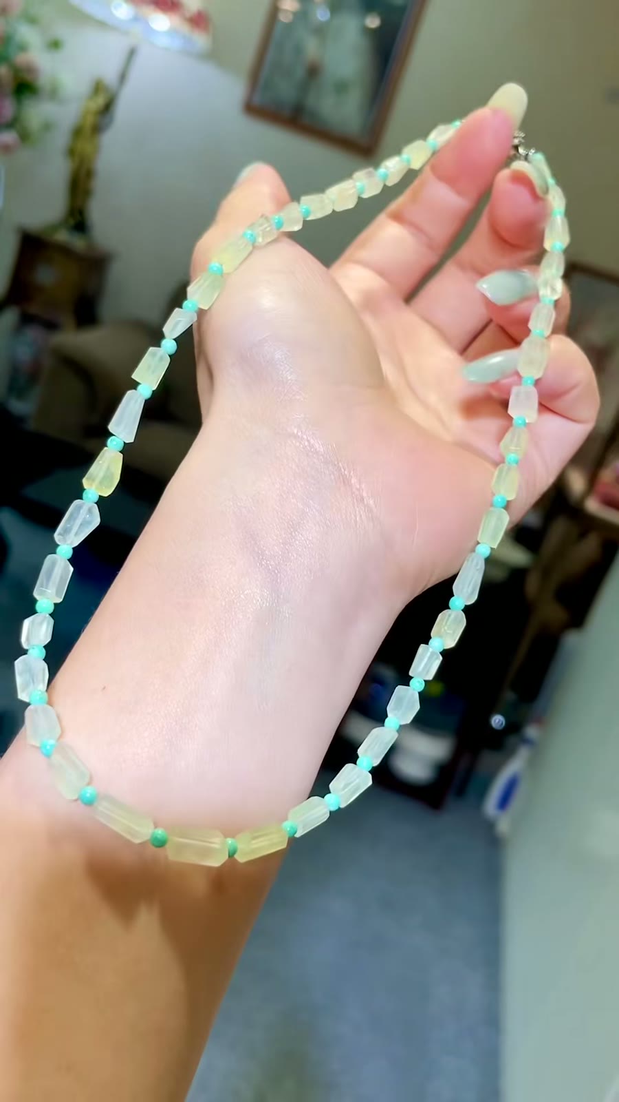 Collana di perline in prehnite e turchese