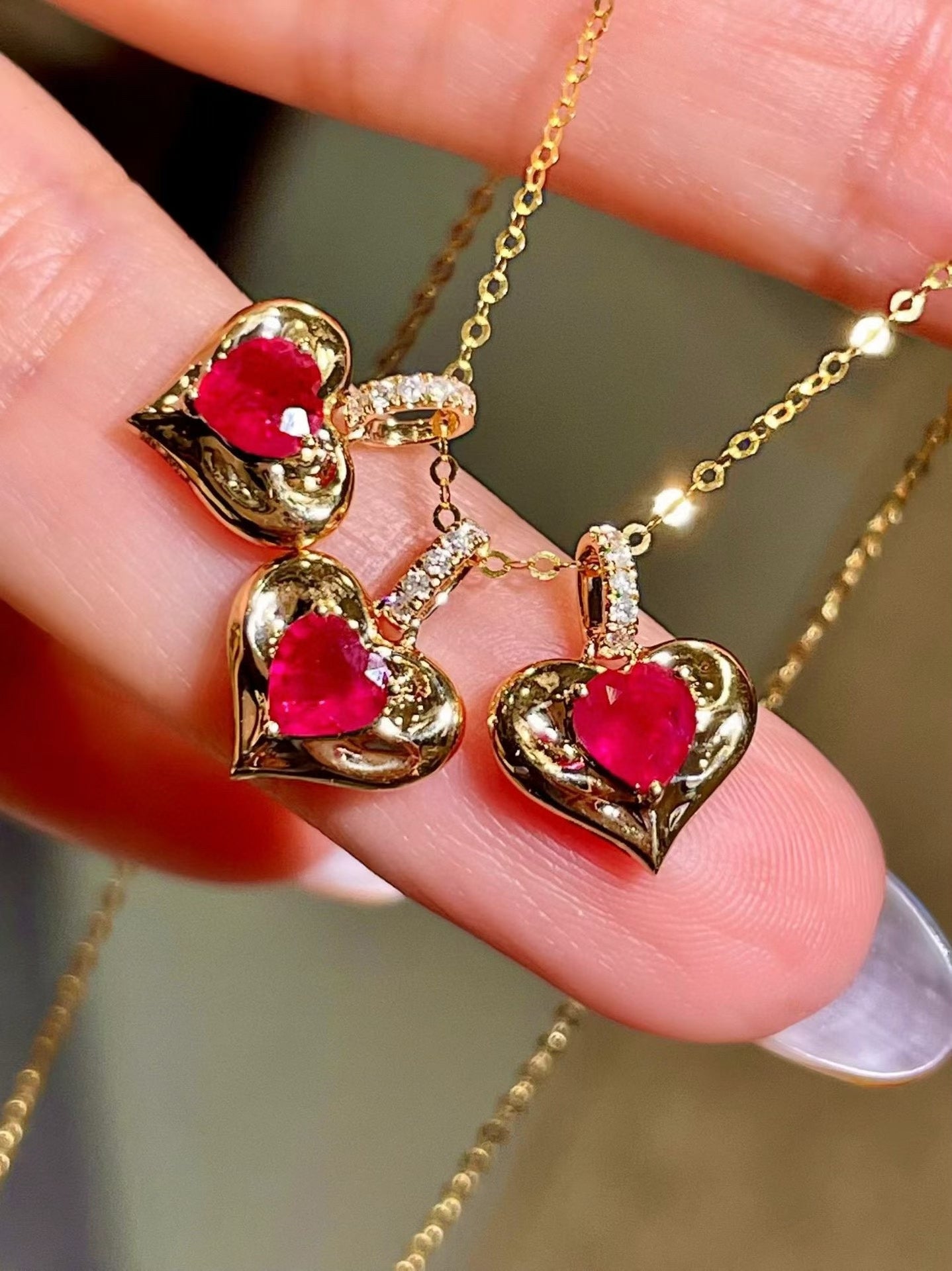 18K Gold Heart Pendant Necklace and Stud Earrings Set with Red Gemstones