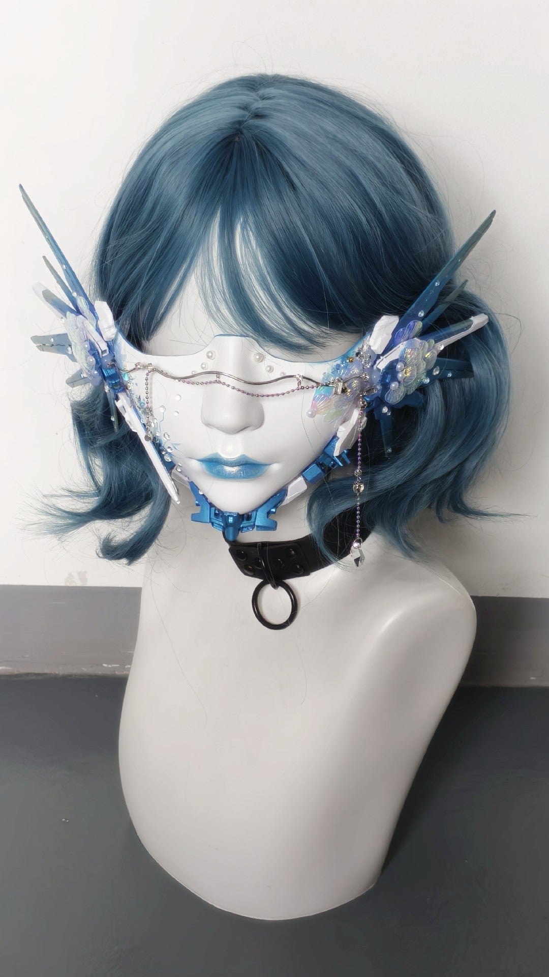 Cyberpunk Half-Face Mask with Blue Mechanical Fins and Pearl Beads