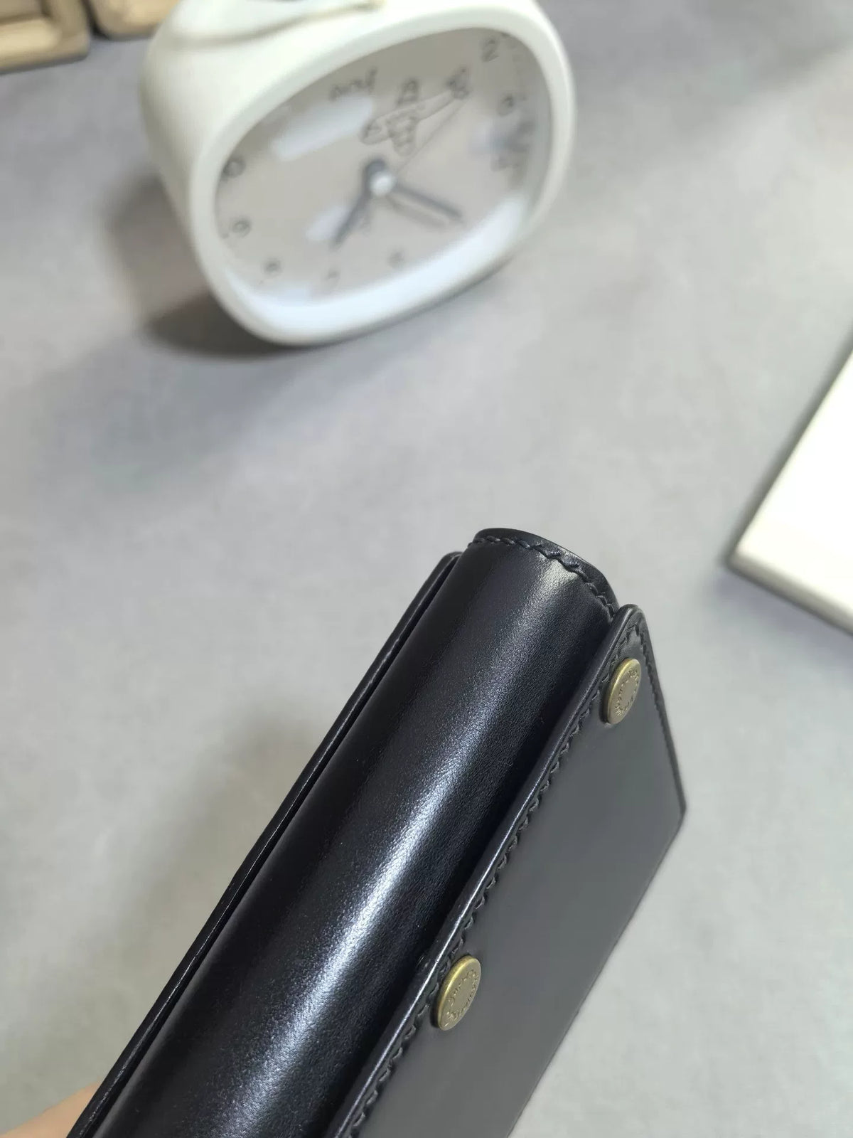 A8M5 Loose Leaf Notebook Black Horse Leather