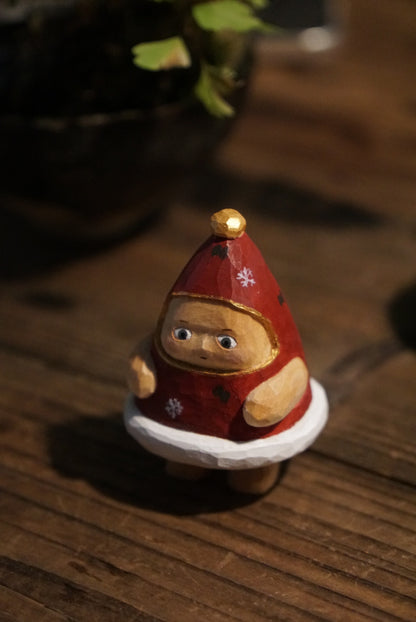 Hand-Carved Linden Wood Santa Hat Figure, 8 cm
