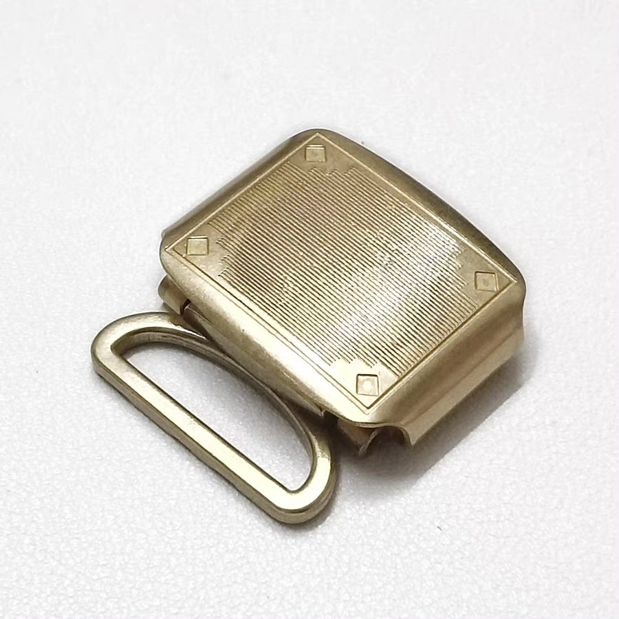 Vegetable-Tanned Leather Hinged Buckle Belt