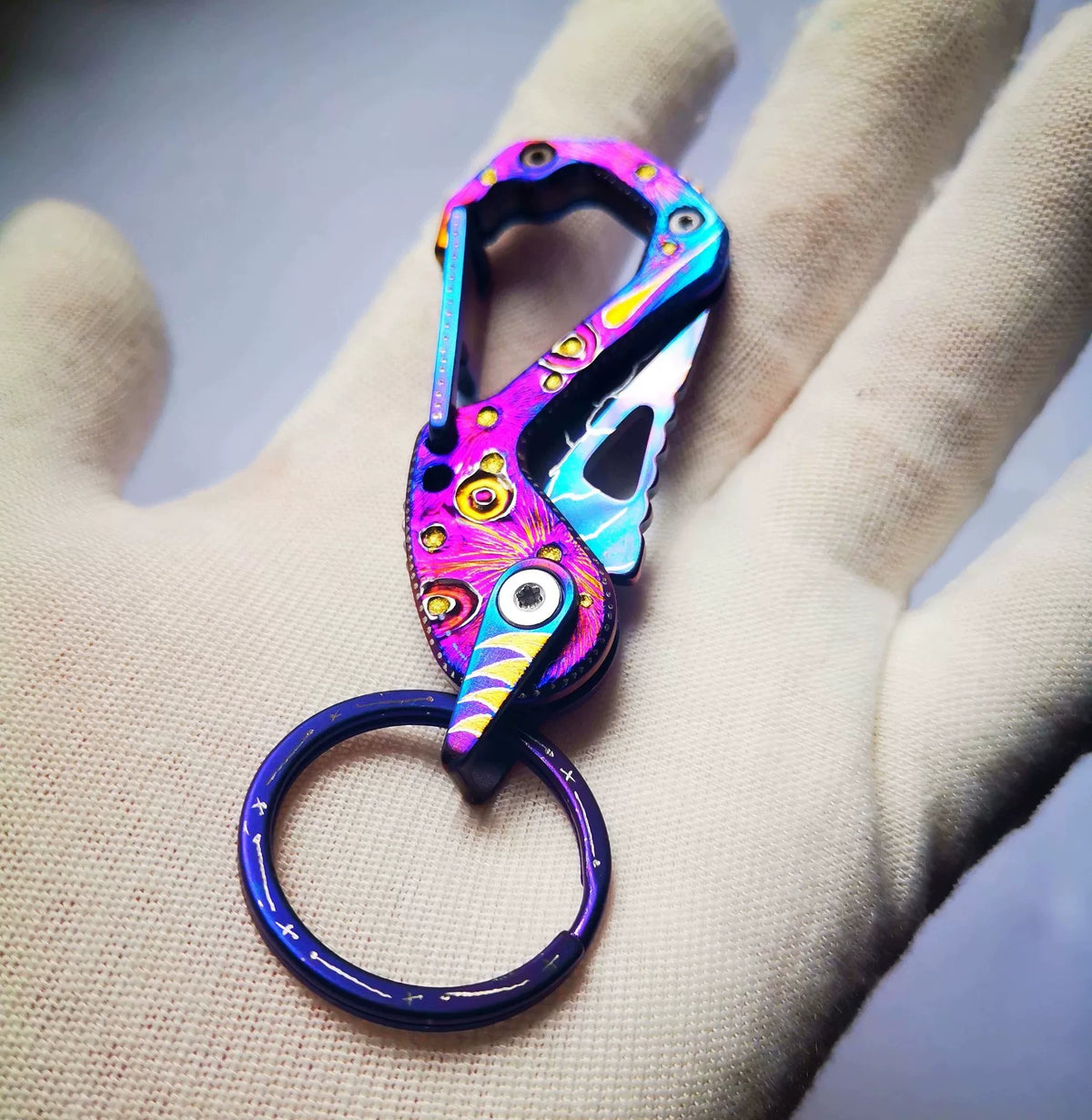 Porte-clés multi-outil en alliage de titane 6,5 cm