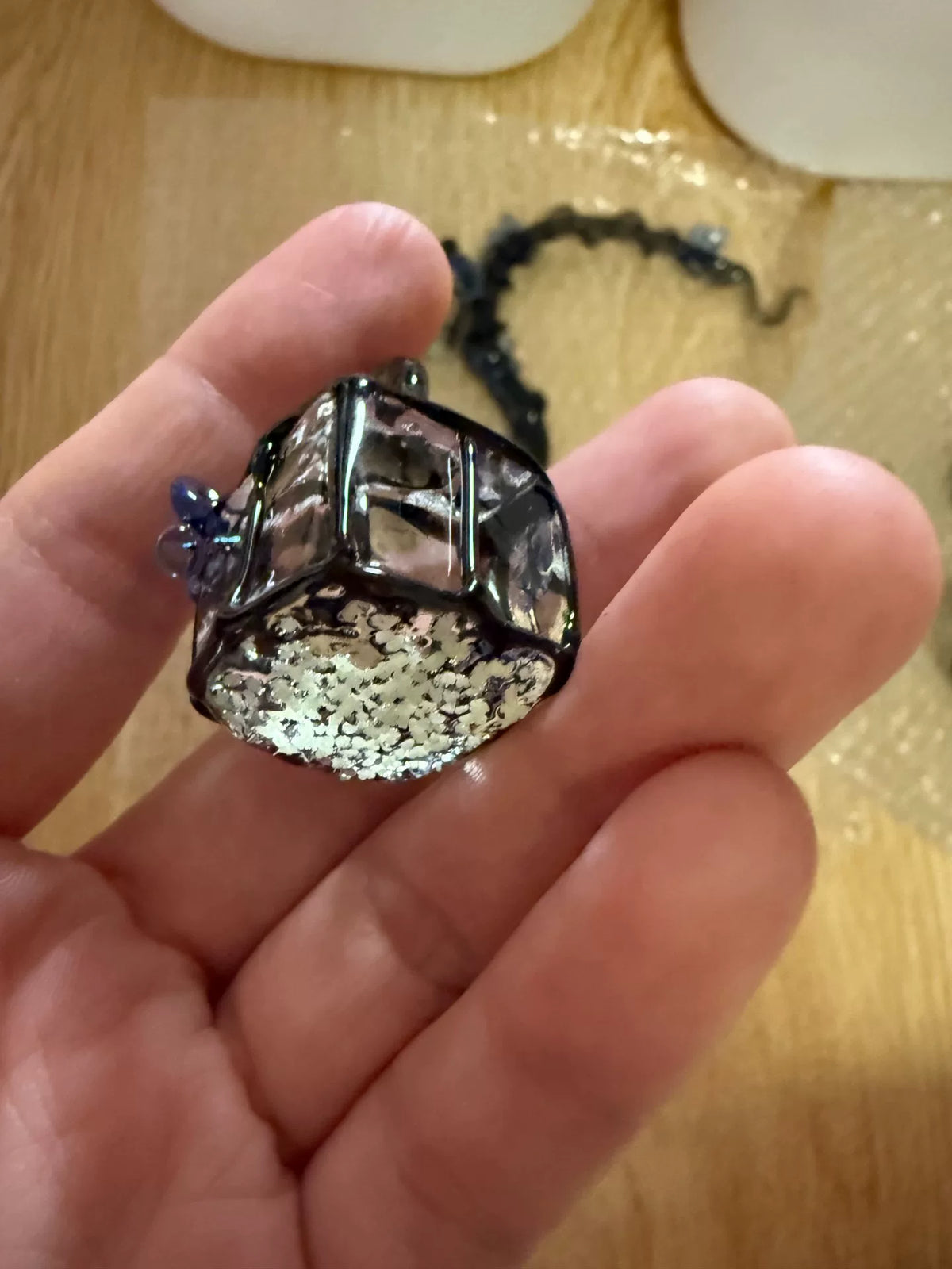 Ornamento de Luz de Noturna em Vidro e Videira Feito à Mão