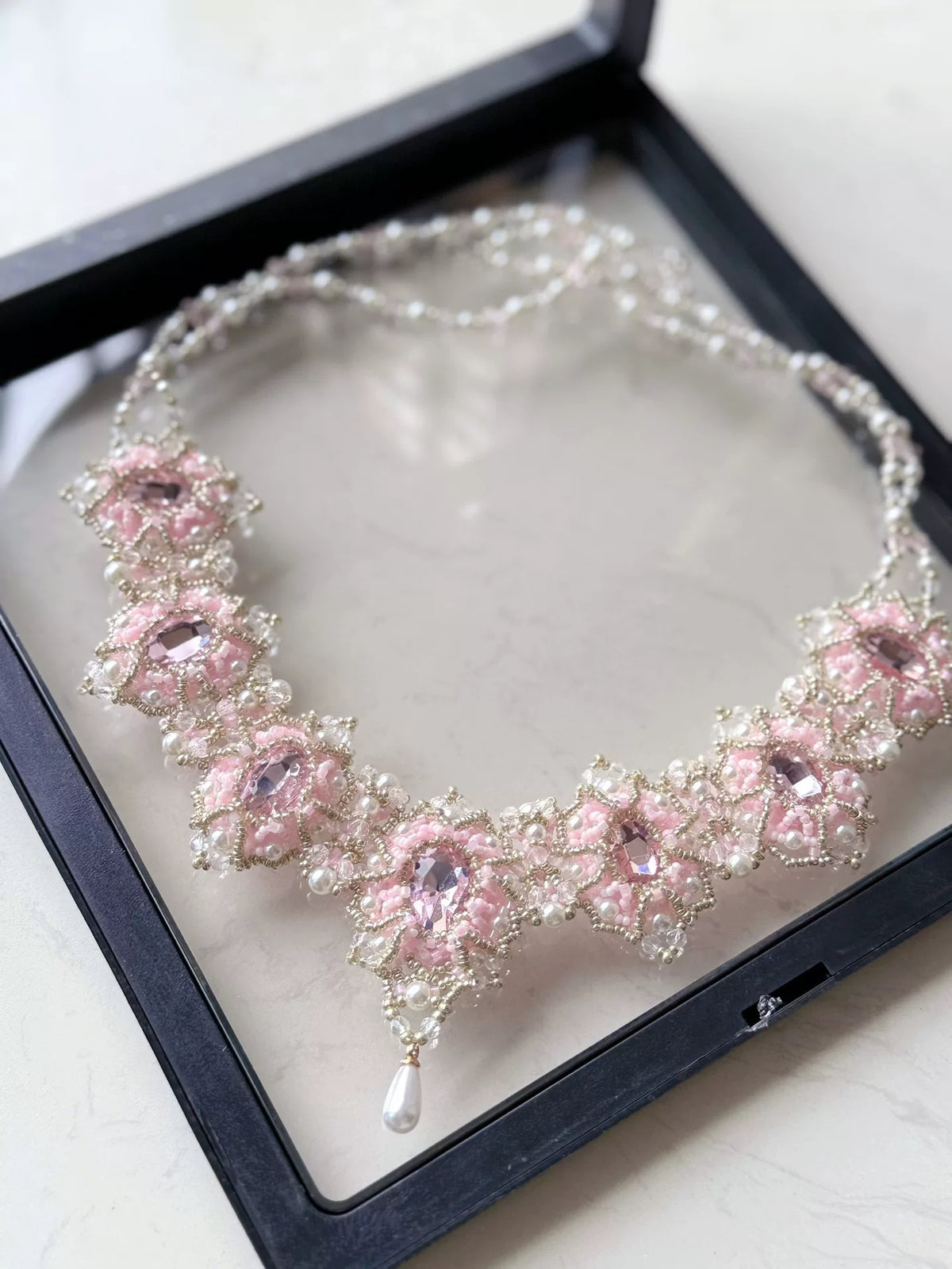 Rosa Louvre-halsband rosenkvarts