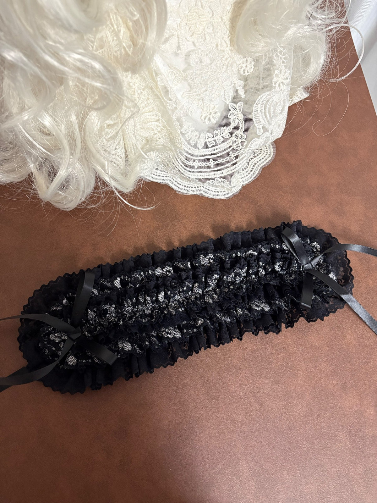 黒レースフリルヘッドバンドハット