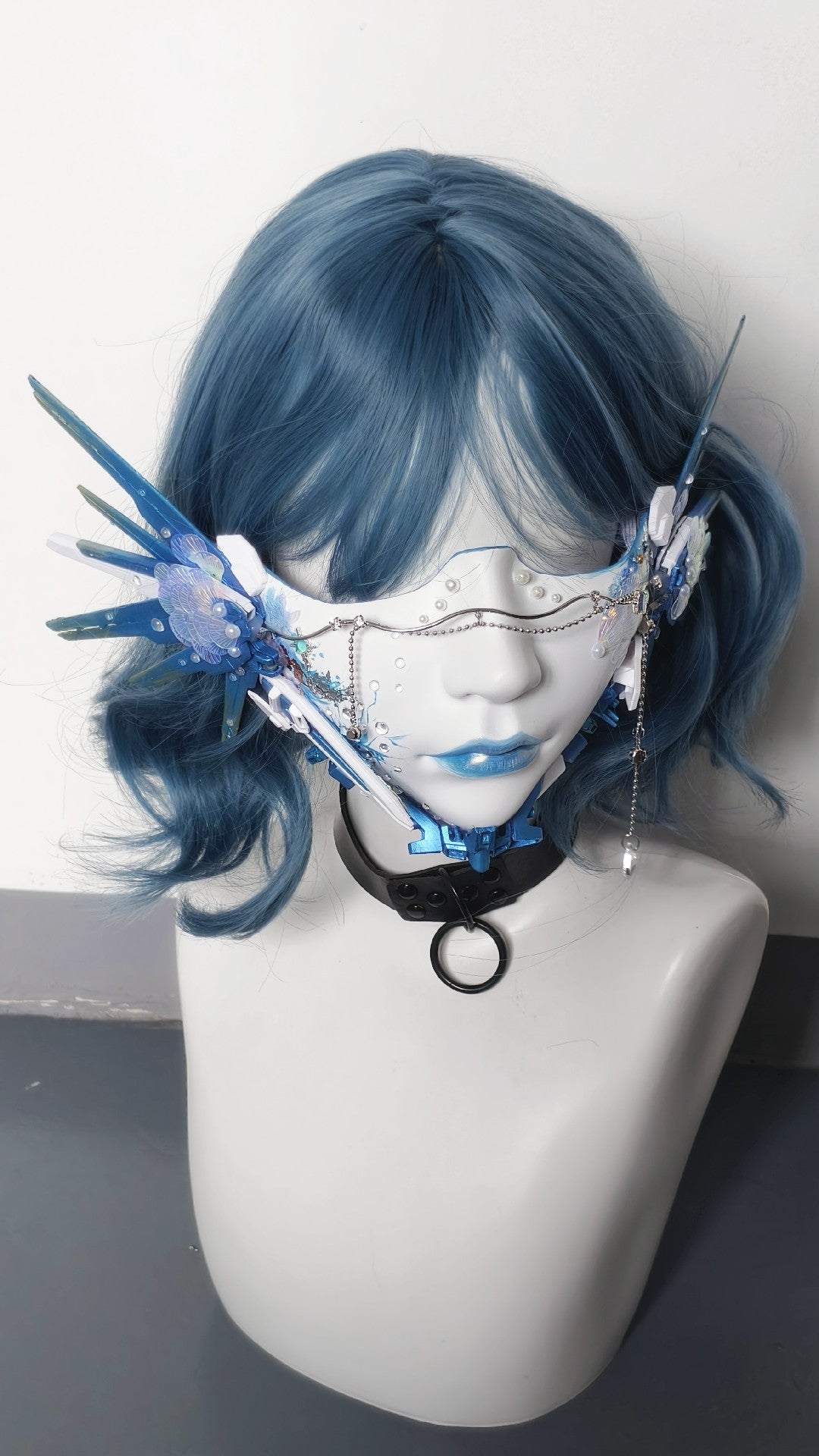 Cyberpunk Half-Face Mask with Blue Mechanical Fins and Pearl Beads