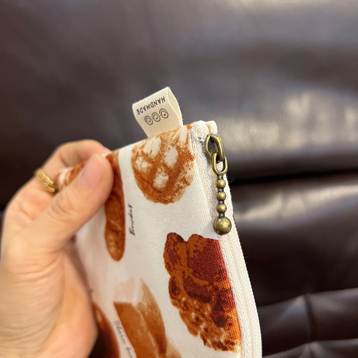 ブレッドプリント キャンバス ジップポーチ