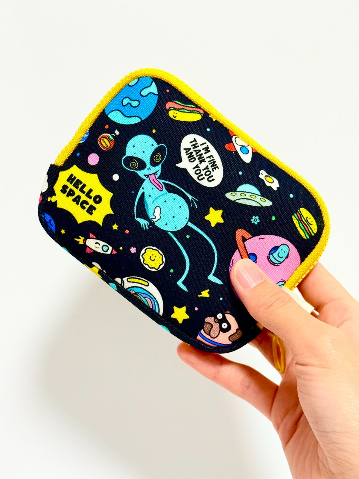 Single Layer Zippered Pouch Space Canvas