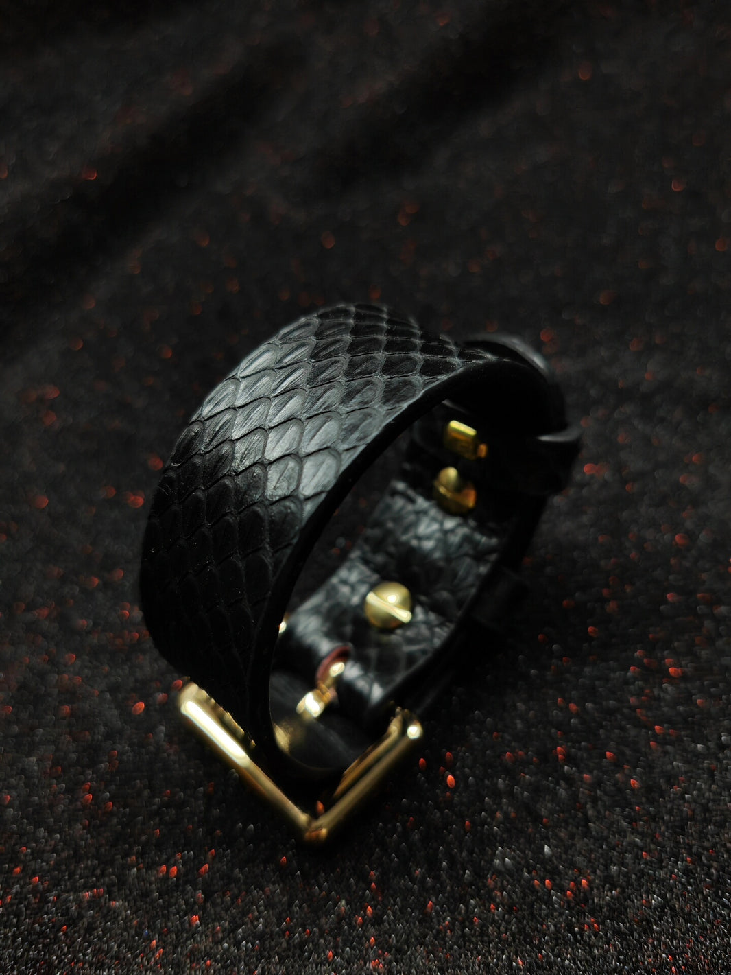 914117399989 - Image 1