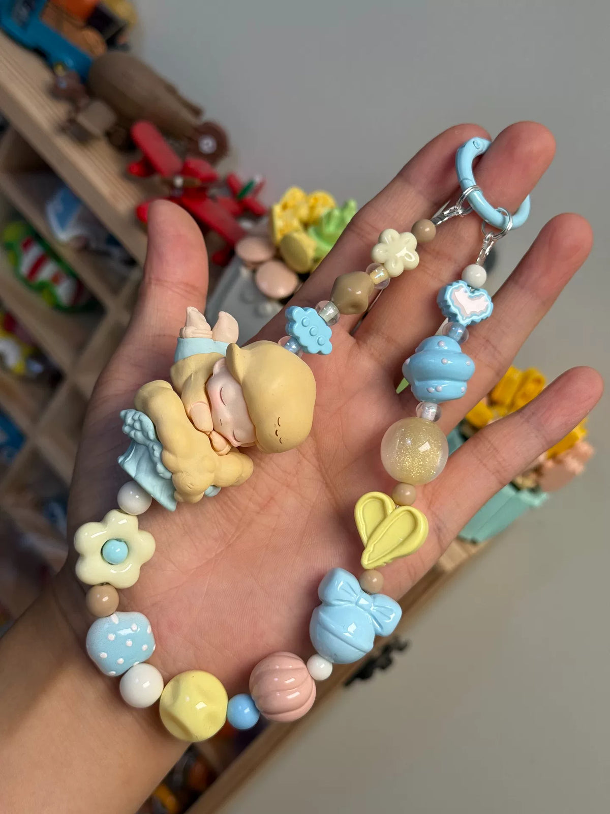 Charm per telefono con perle Dimoo Kite Secret Realm