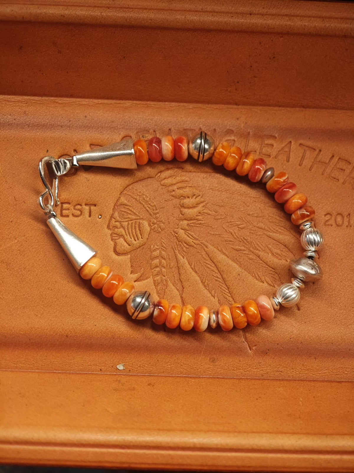 Pulsera navajo de plata de 925 con concha de ostra espinosa