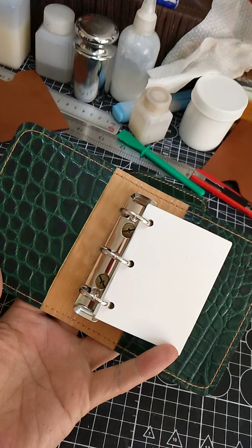 A9 レザージャーナルカバー クロコダイル型押し グリーン