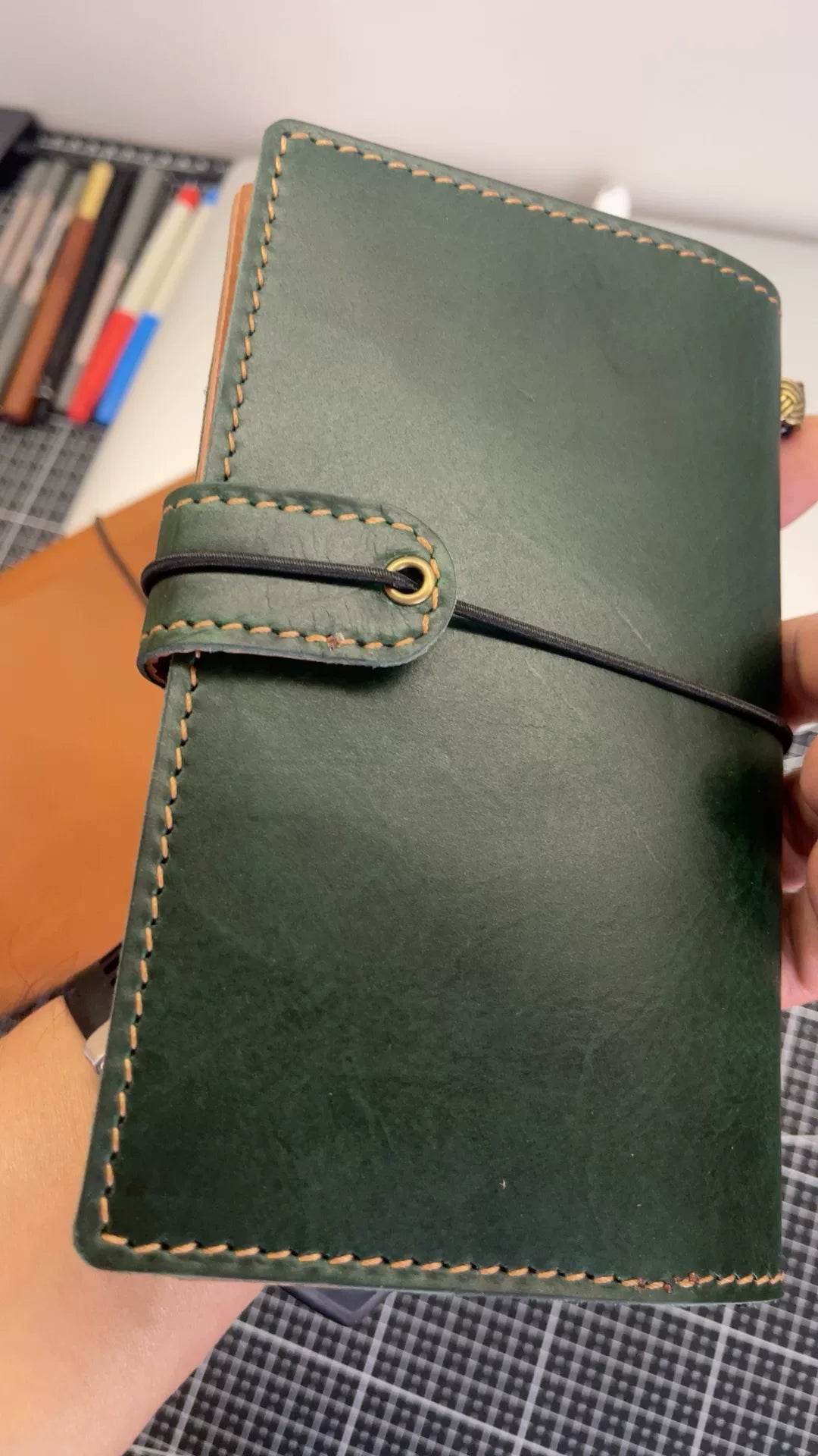 Funda para libreta Traveler's Notebook de cuero natural