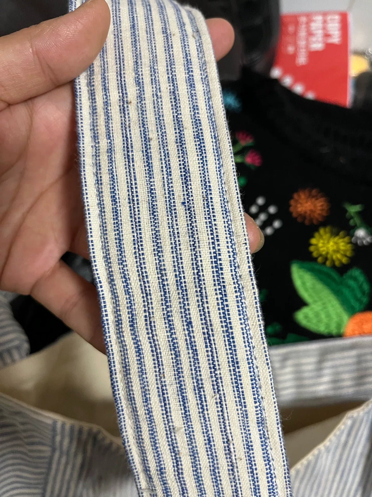 Bolso bandolera de algodón con rayas y bordado de Shiba Inu