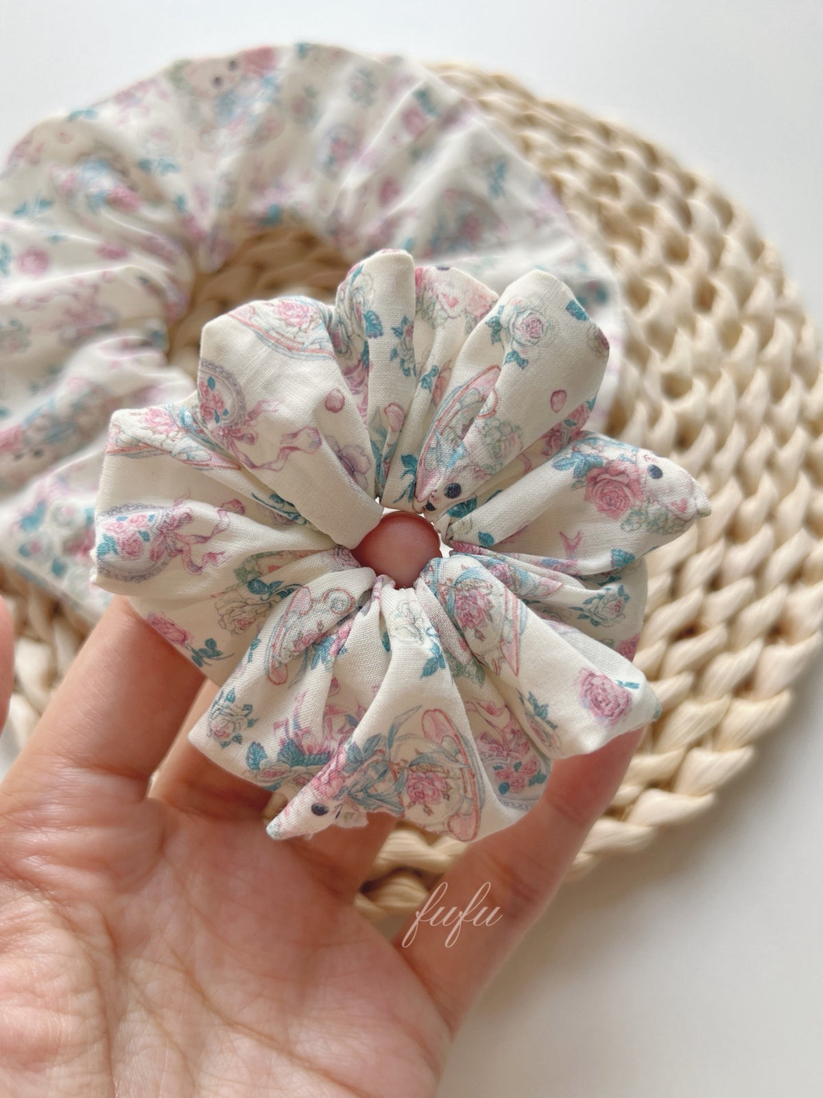 Floral Cat Print Scrunchie Set