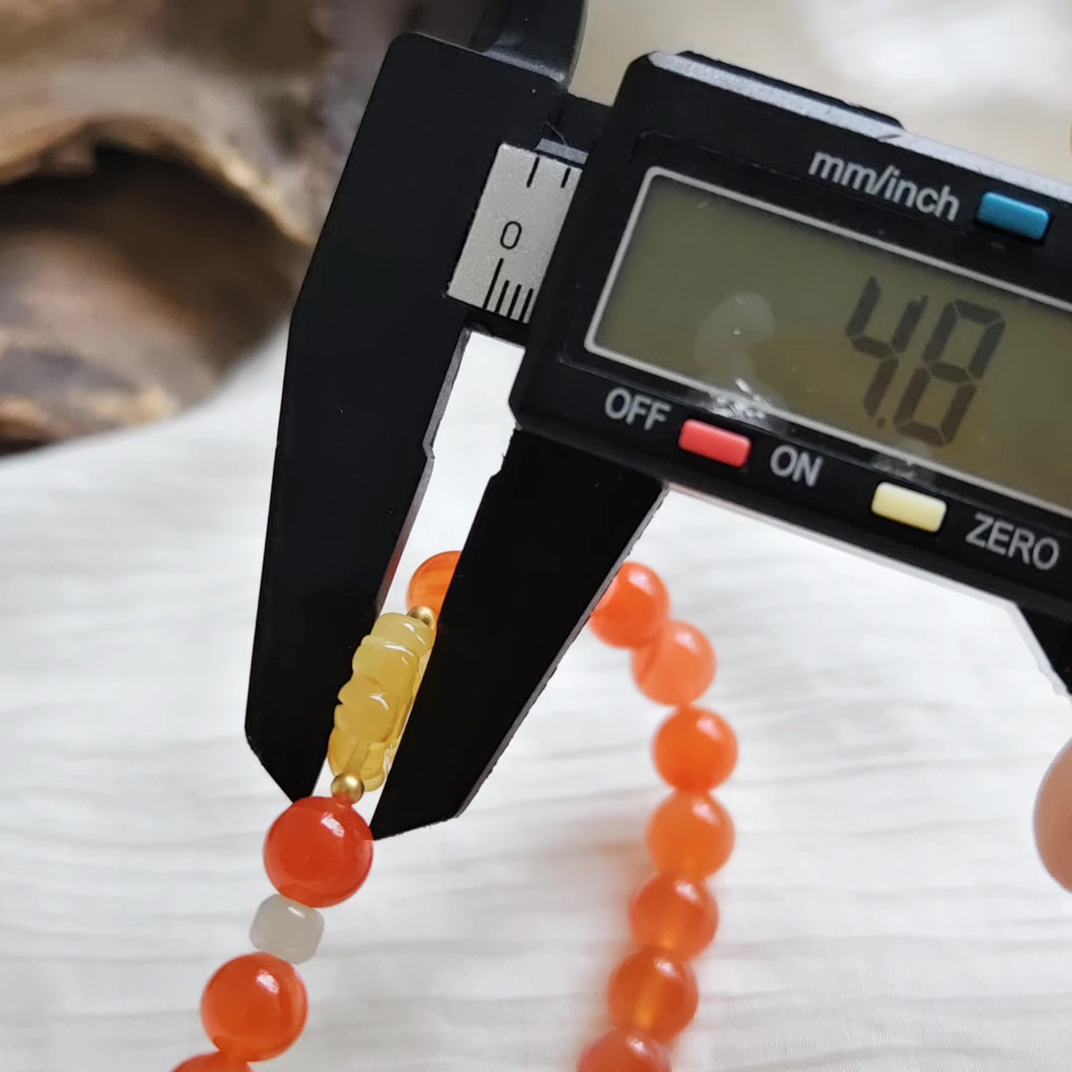 Armband aus südlichem Agat, Sonnenblume und Bernstein