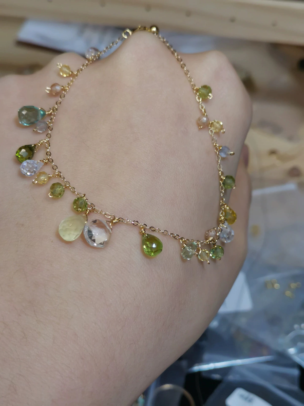 Bracelet ajustable en pierres naturelles or plaqué 14k