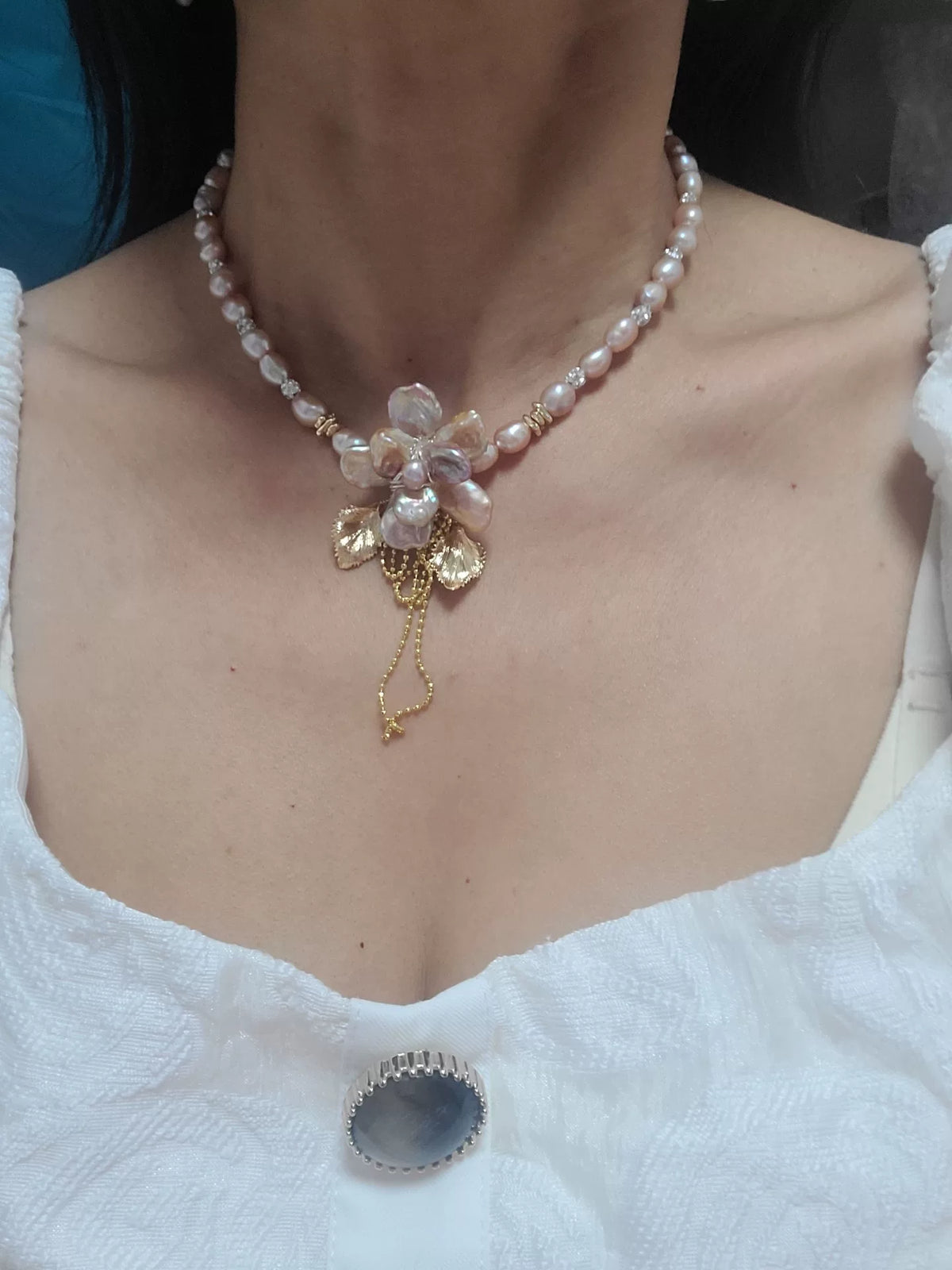 Set Collana e Bracciale con Fiore in Perle Naturali