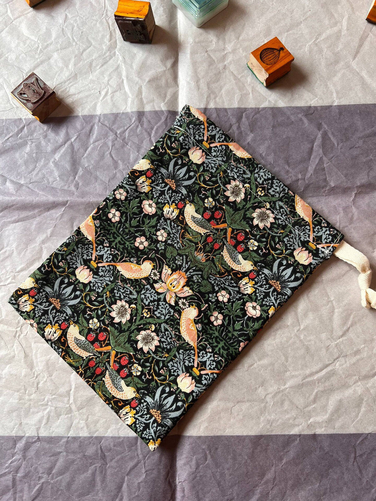 Strawberry Thief Cotton Linen Drawstring Pouches