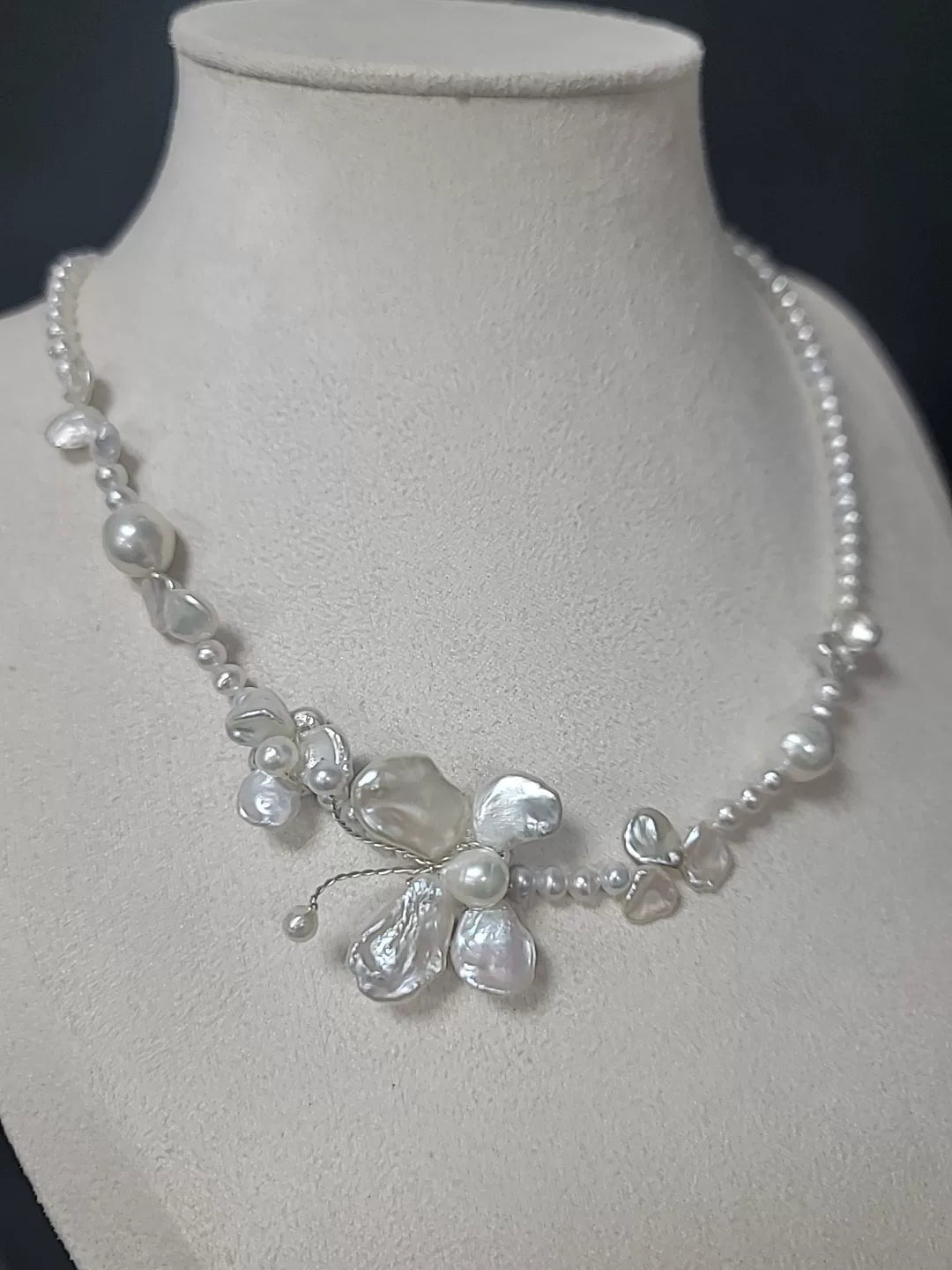 Freshwater Pearl Choker Necklace White