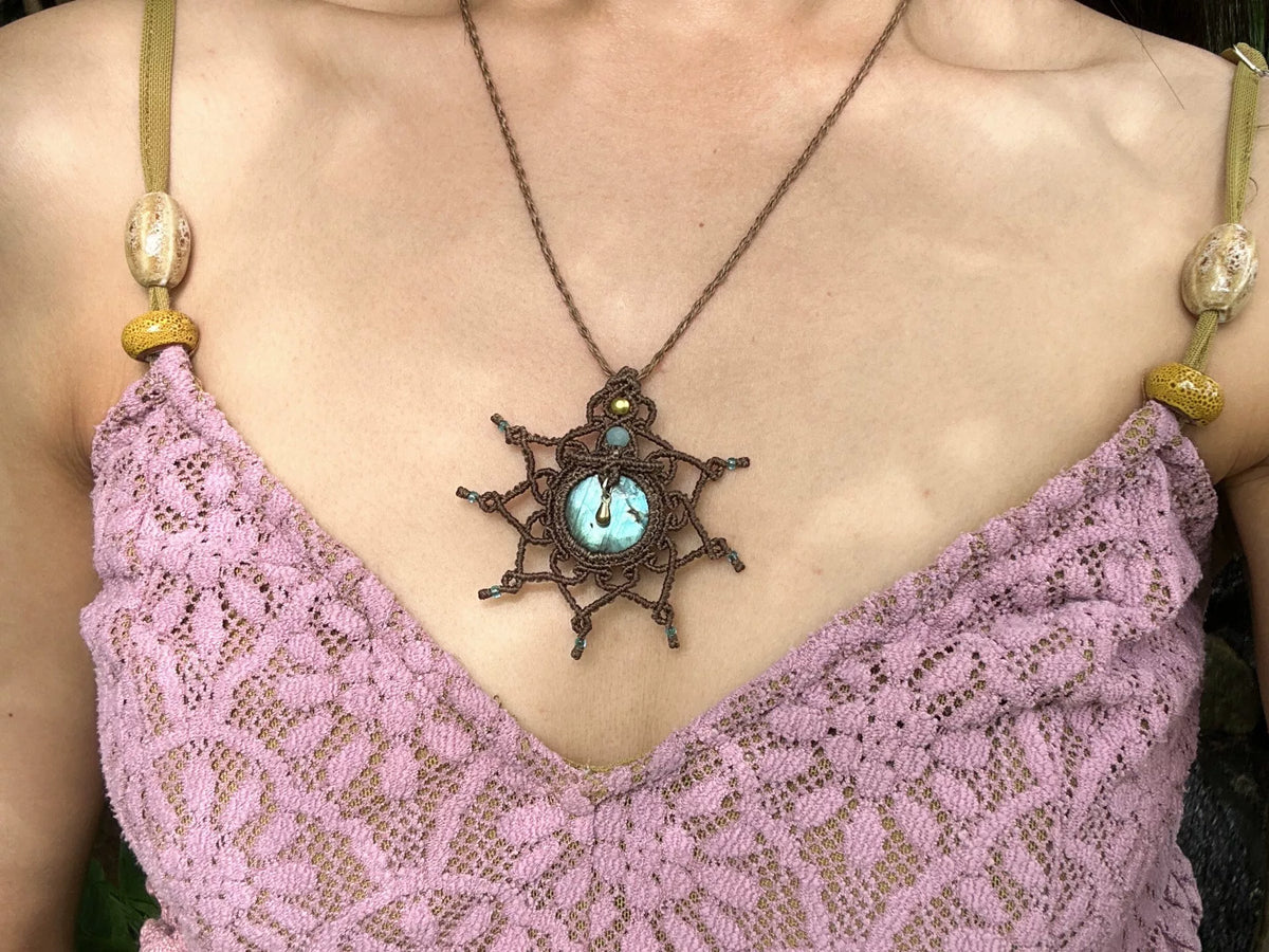Hand Knotted Macrame Labradorite Star Pendant Necklace
