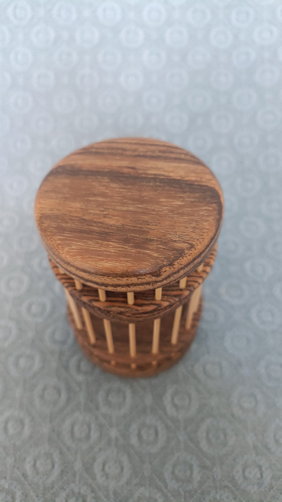 Round Katydid Cage Tiger Sandalwood Bamboo