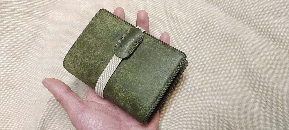 Pochette d'agenda M5 en cuir olive