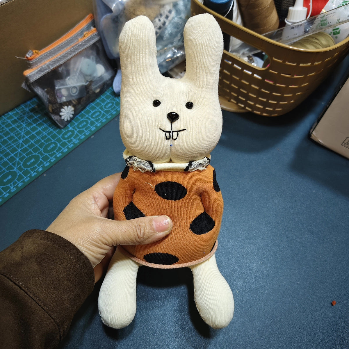 Boneca de Coelho de Meia Feita à Mão 21cm