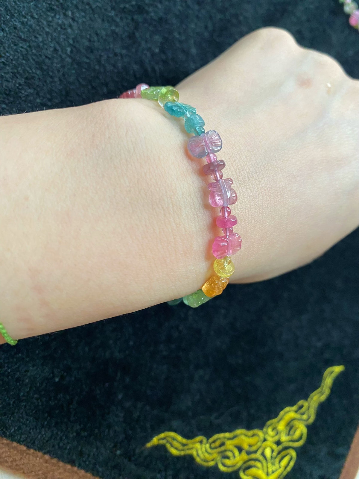 Pulsera de mariposa de turmalina arcoíris
