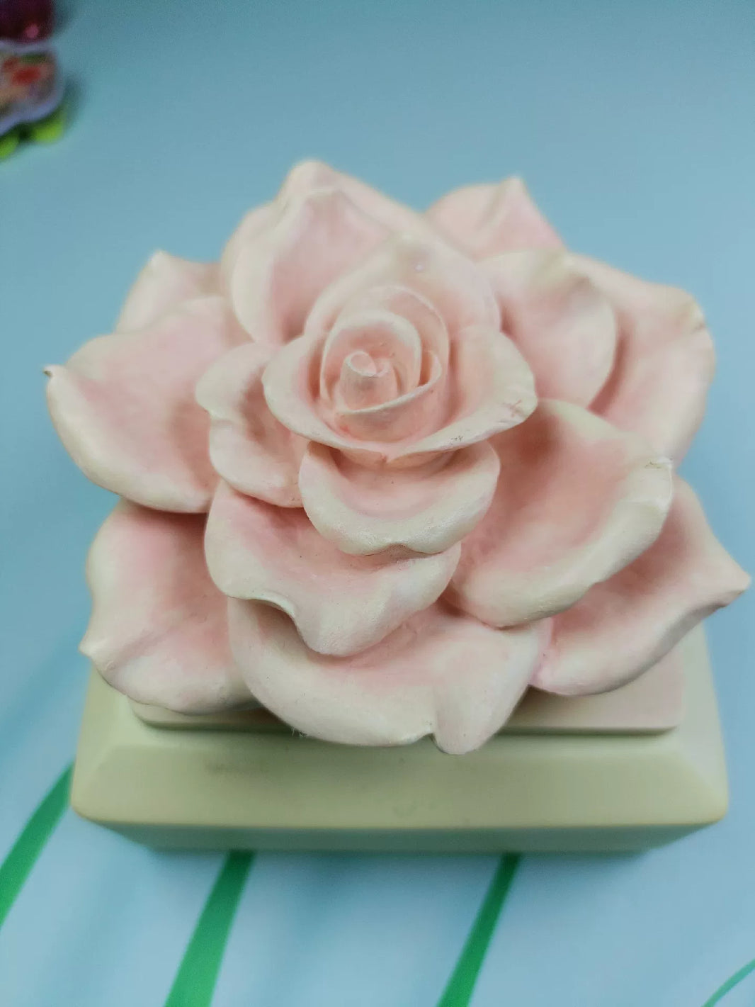 746432907863 - Image 1