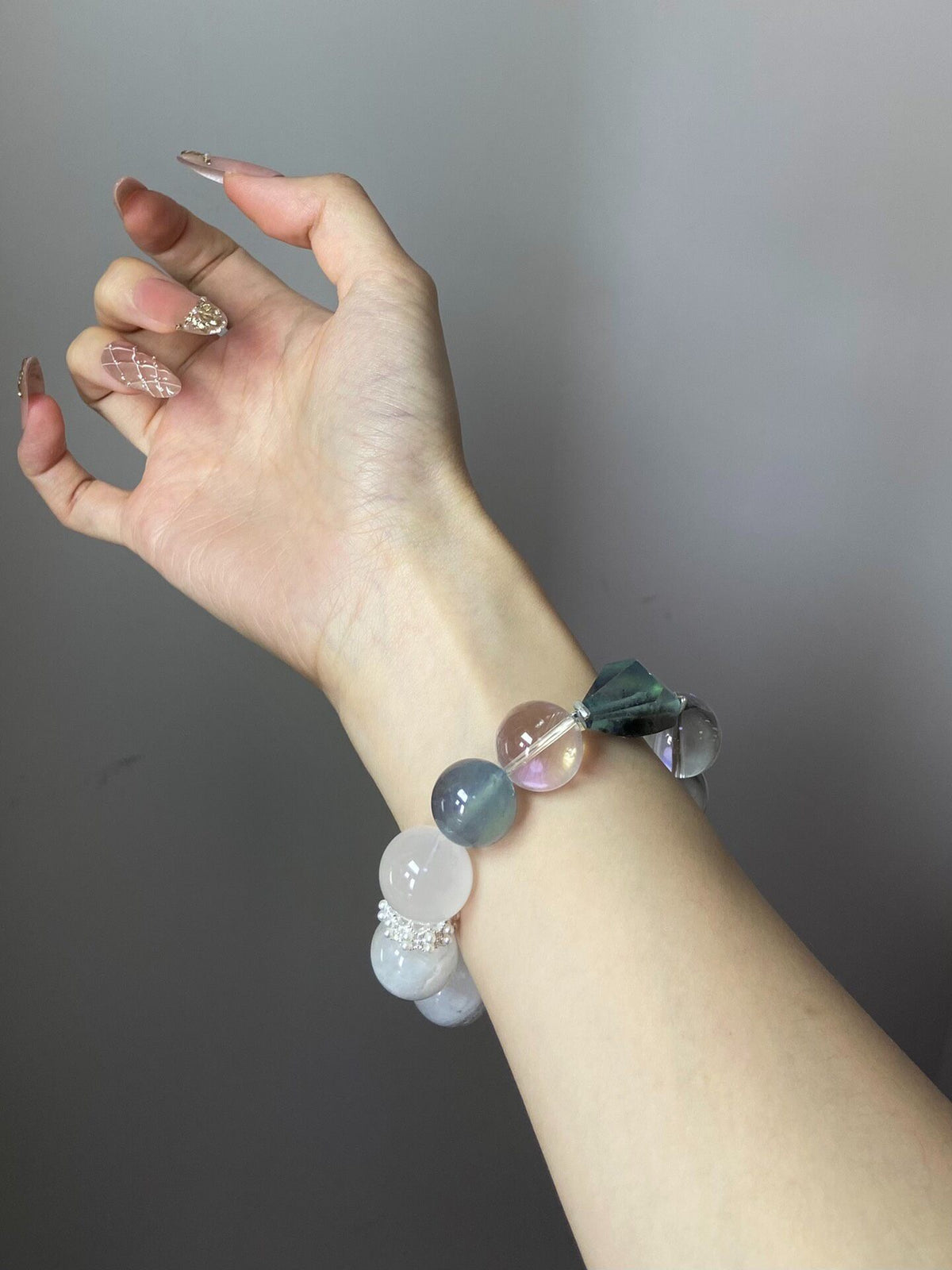 Crystal Beaded Bracelet with Snowflake Phantom and Aquamarine