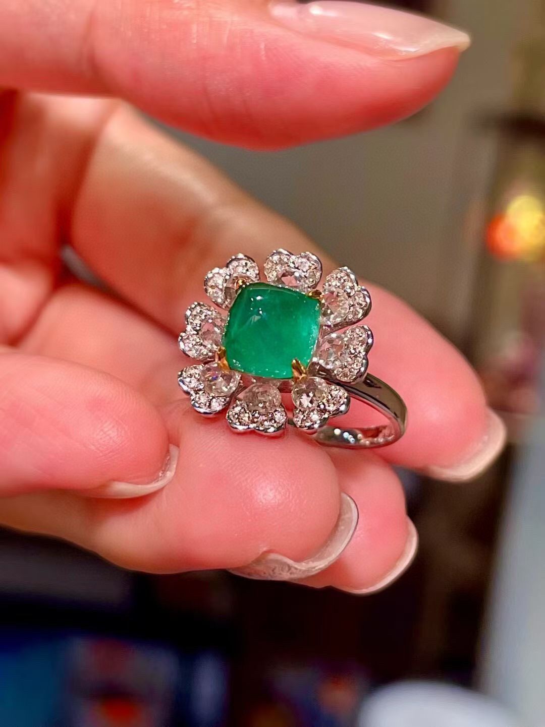 18k Gold Emerald and Diamond Ring with Heart-Shaped Halo