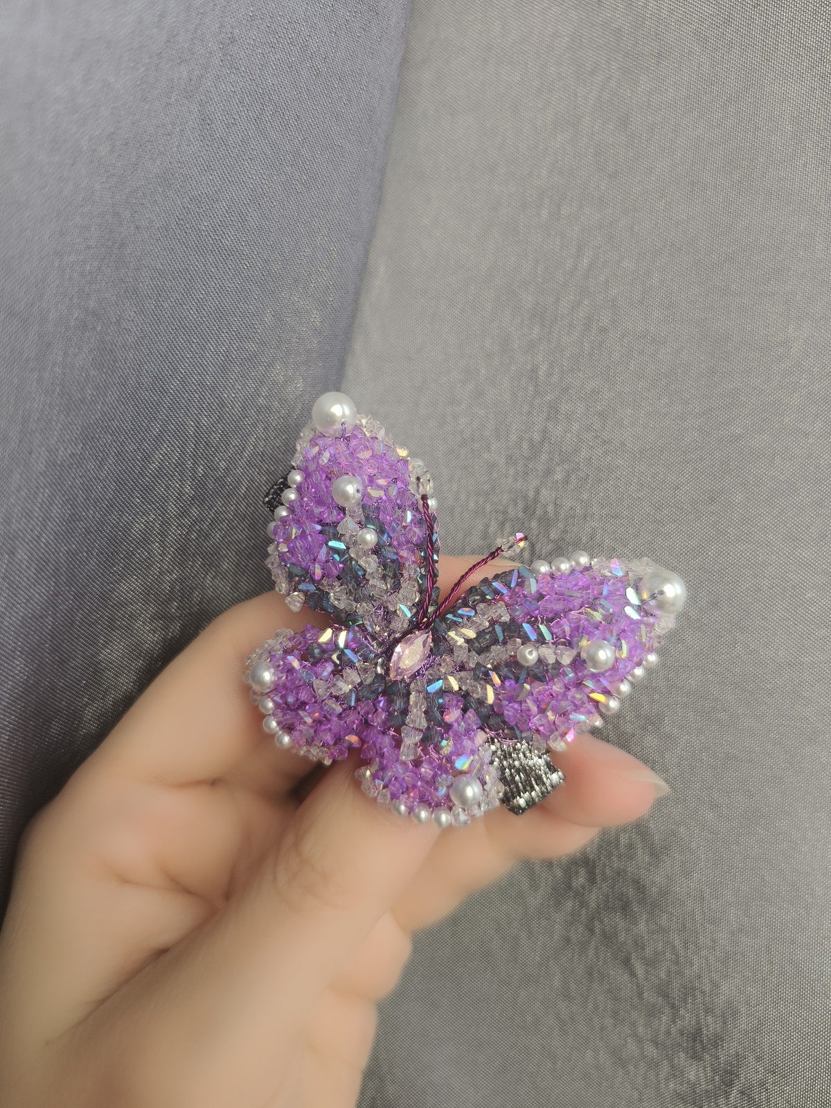 Butterfly Pearl Side Hair Clip