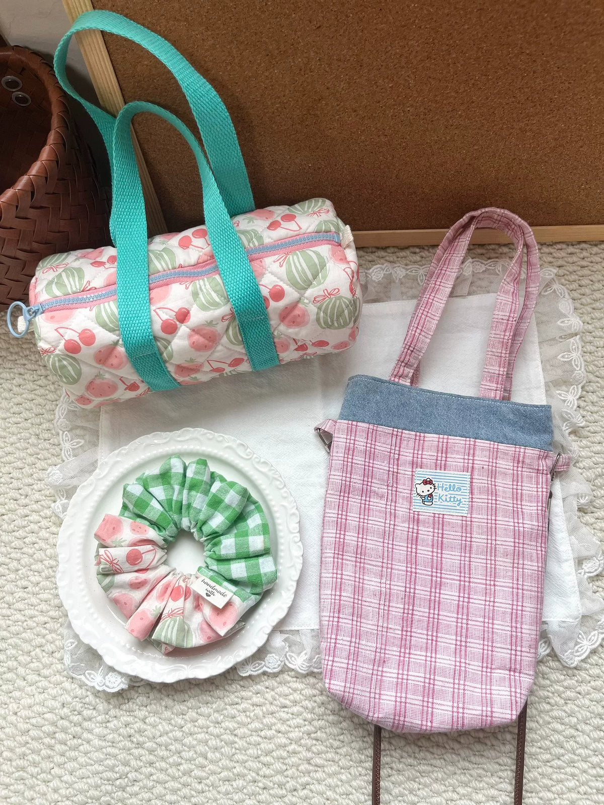 Conjunto de tres bolsos de algodón acolchado hechos a mano